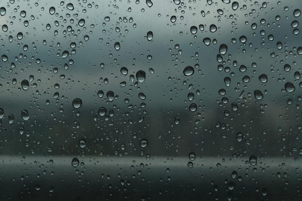 うつの雨の日に気分を上げるための効果的な方法は？